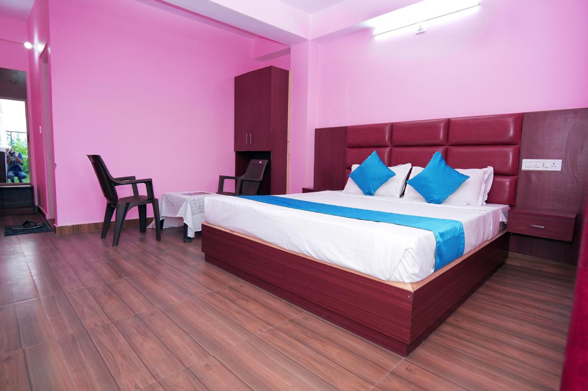 Shimla Hills Apartments 2Bhk Eksteriør bilde