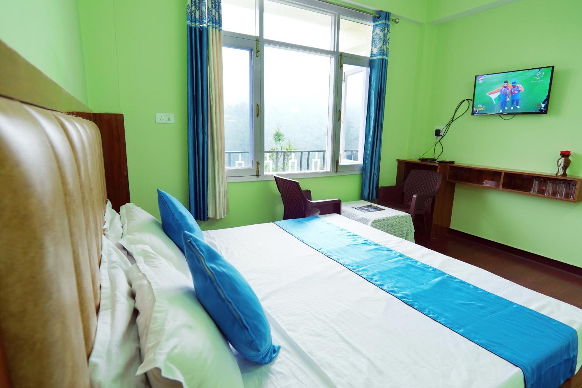 Shimla Hills Apartments 2Bhk Eksteriør bilde